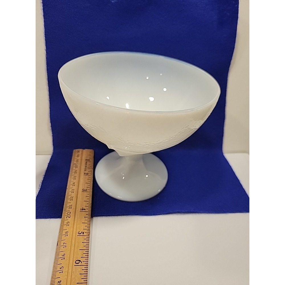 VINTAGE TRANSLUCENT WHITE GLASS FRUIT BOWL